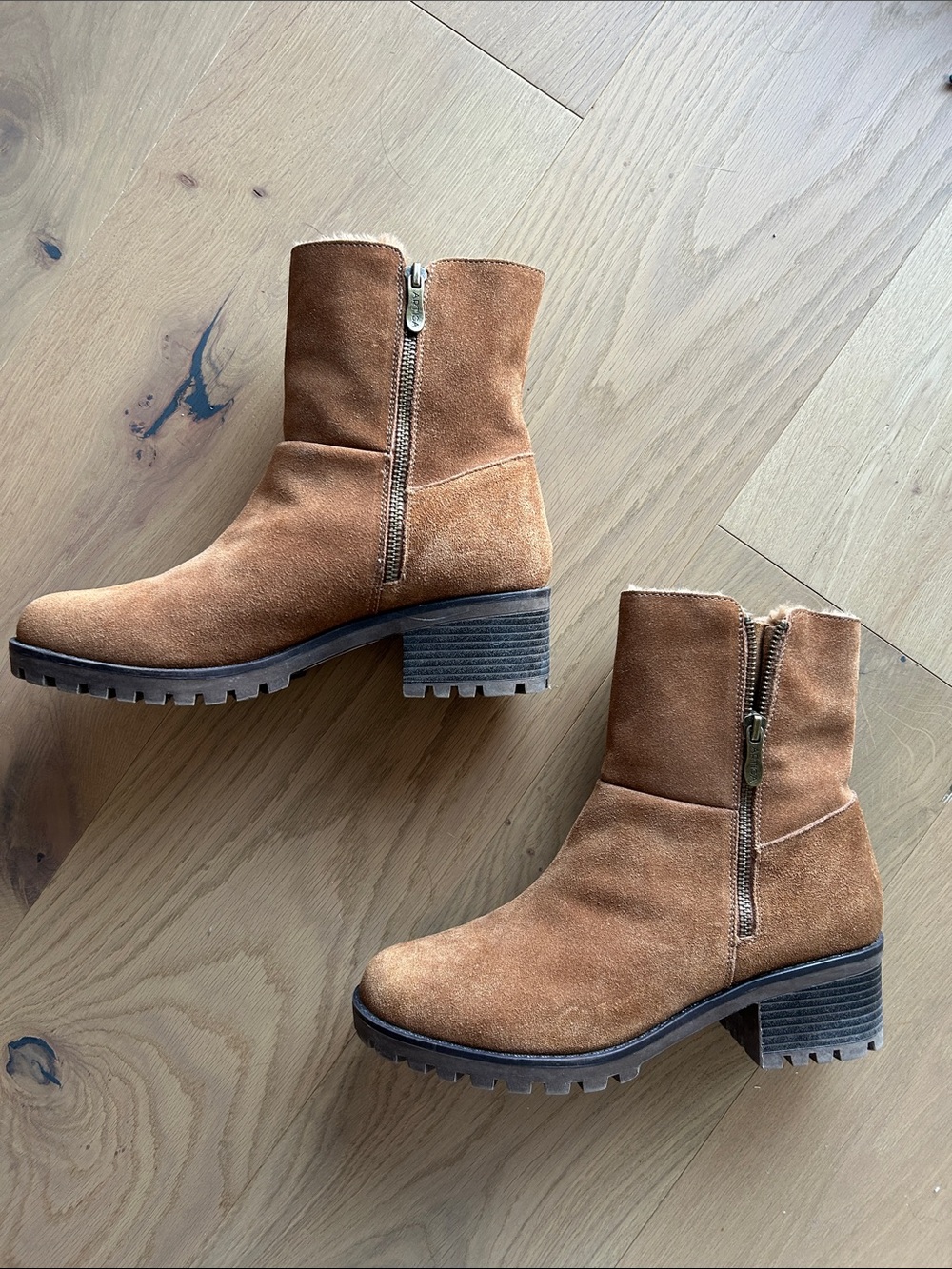 ARTICA Women’s Tan Suede Ankle Boots with Side Zip
